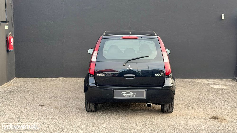 Mitsubishi Colt - 7