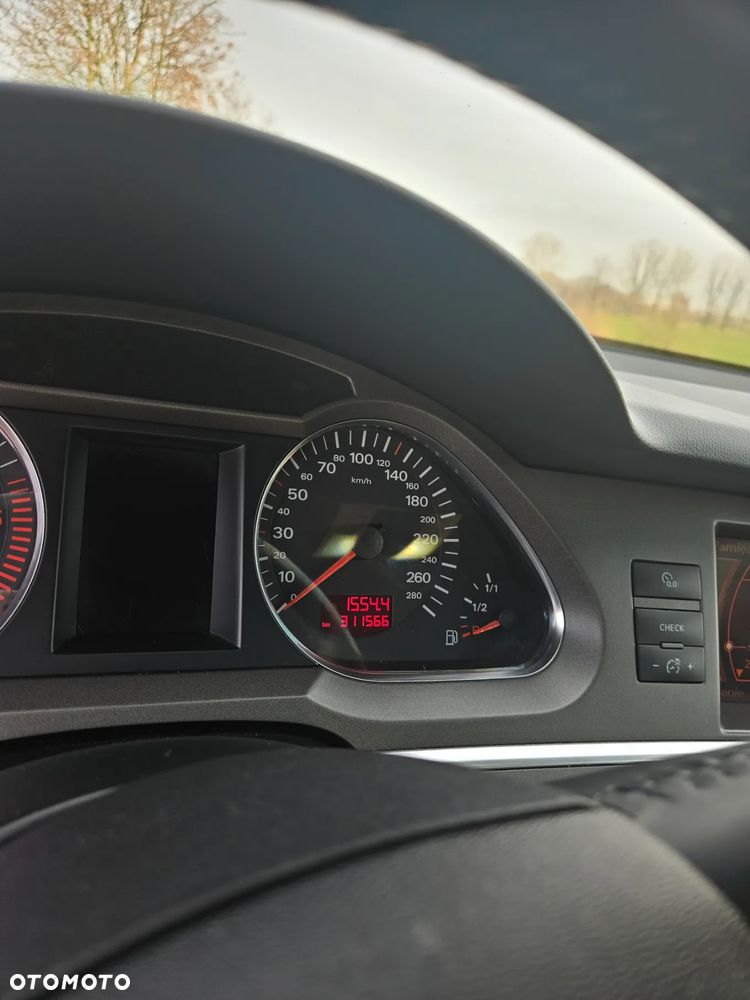 Audi A6 Avant 3.0 TDI Quattro - 9