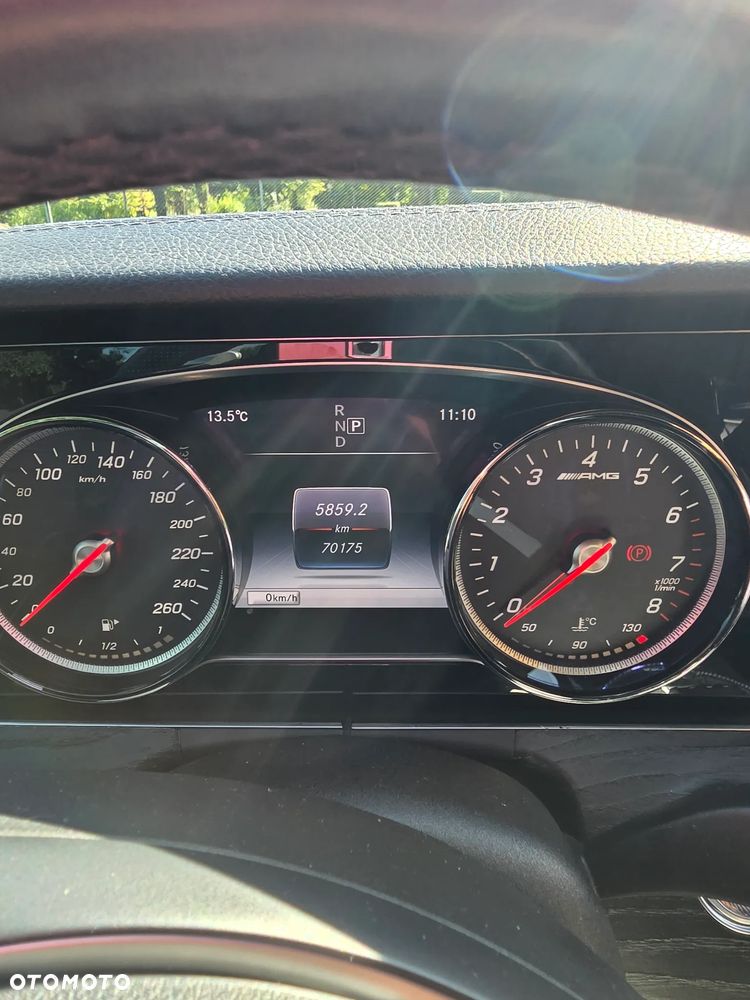 Mercedes-Benz Klasa E 400 4Matic 9G-TRONIC AMG Line - 15