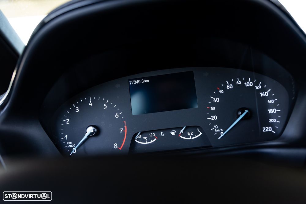 Ford Fiesta 1.0 EcoBoost Hybrid S&S ST-LINE - 19