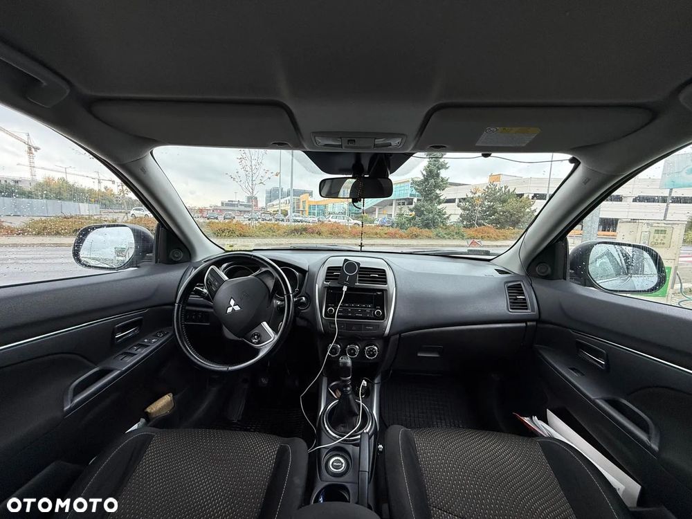 Mitsubishi ASX - 5