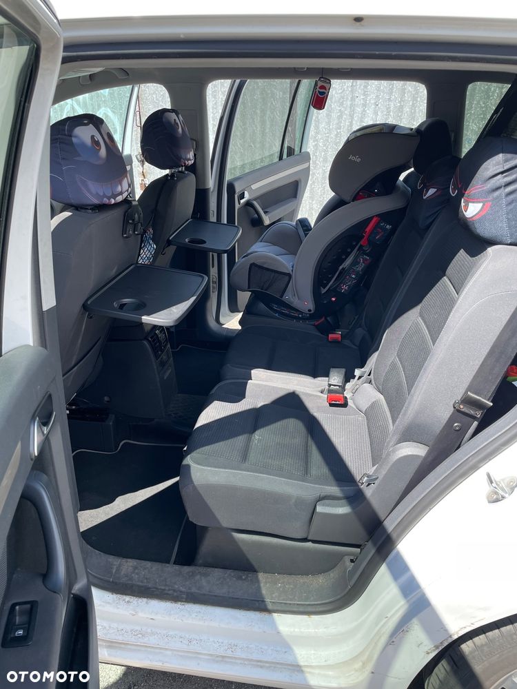 Volkswagen Touran 1.9 TDI Freestyle - 6
