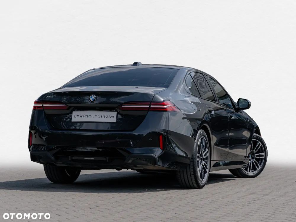 BMW Seria 5 520d xDrive - 2