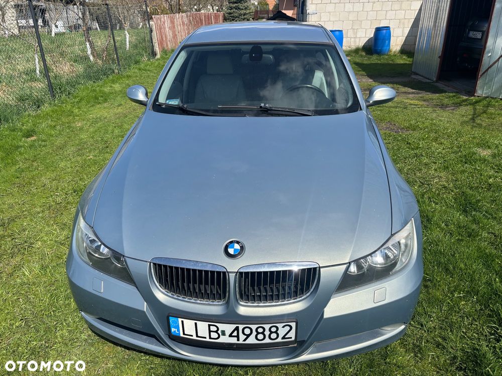 BMW Seria 3 325i - 1