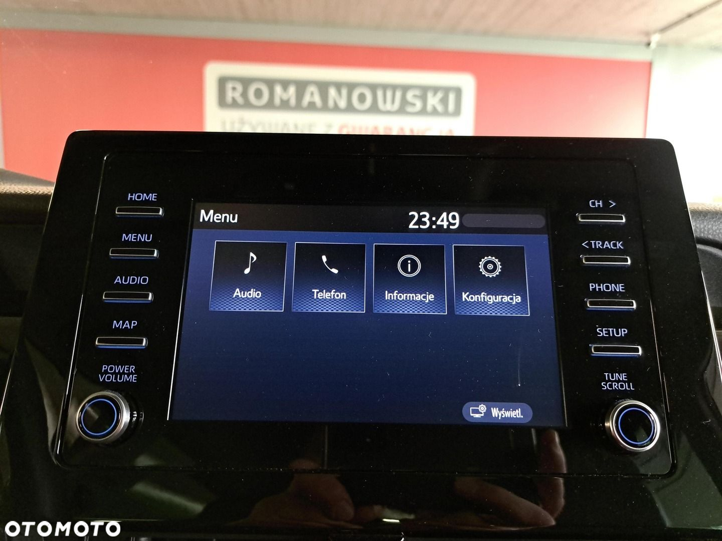 Toyota Camry 2.5 Hybrid Comfort CVT - 24