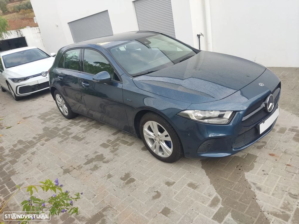 Mercedes-Benz A 250 - 4