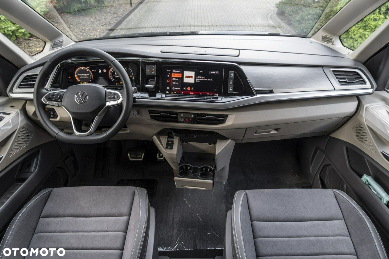 Volkswagen Multivan 2.0 TDI L2 Style DSG - 17