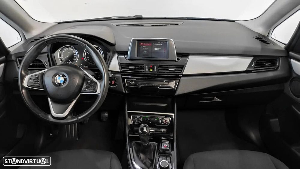 BMW 216 Active Tourer - 25