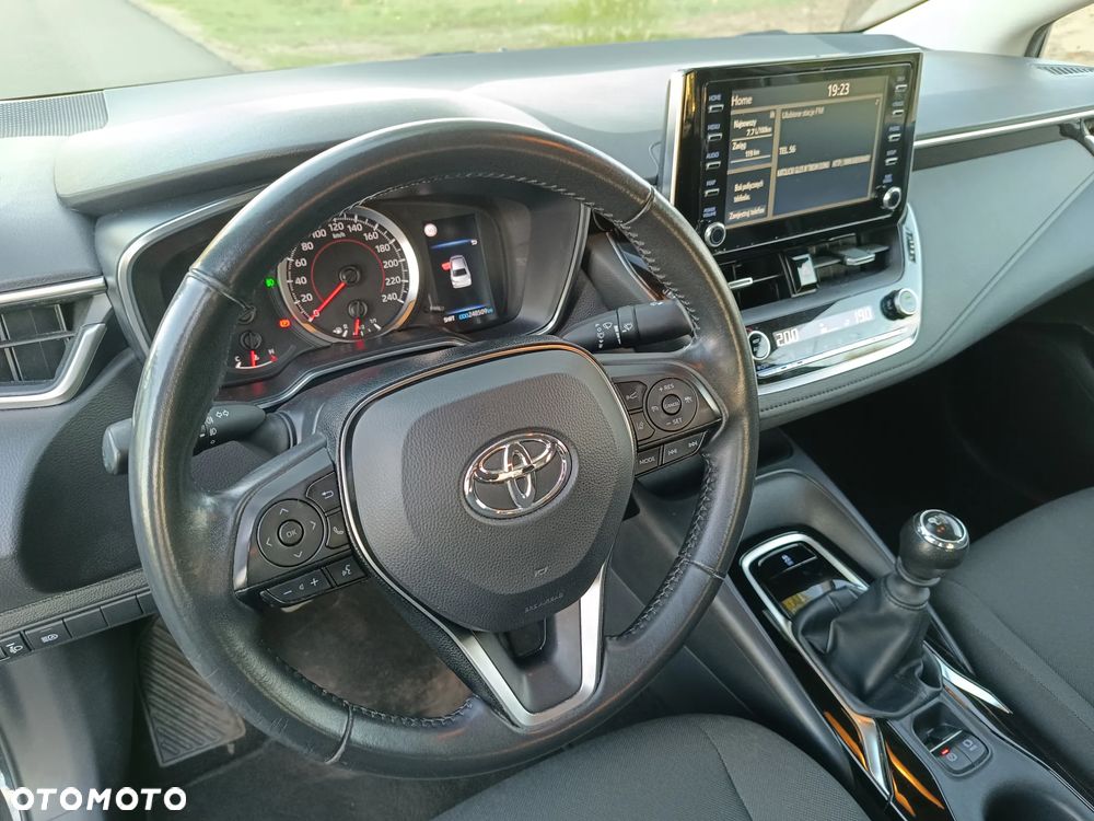 Toyota Corolla 1.6 Comfort - 23