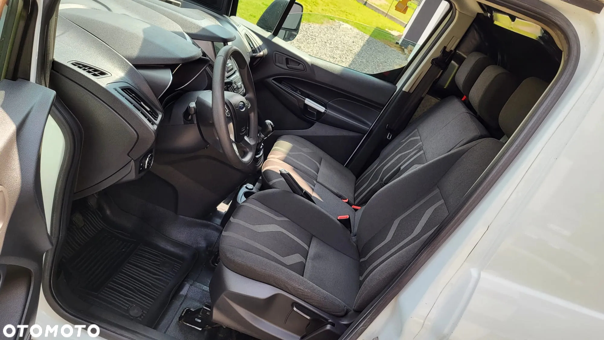 Ford TRANSIT CONNECT - 27