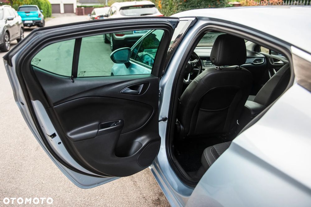Opel Astra 1.4 Turbo Edition - 28