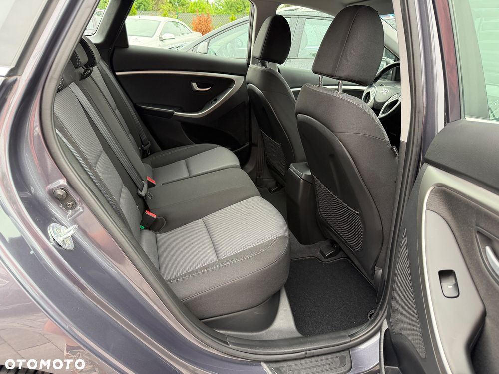 Hyundai i30 1.6 CRDi Premium - 23