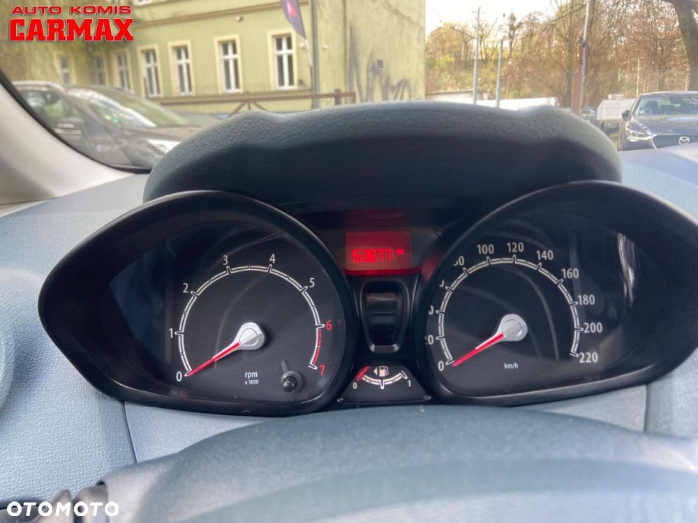 Ford Fiesta - 12