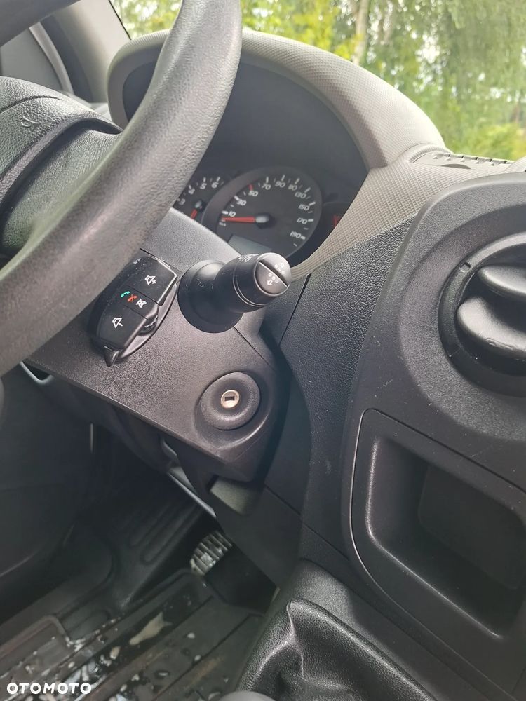 Nissan NV400 - 4