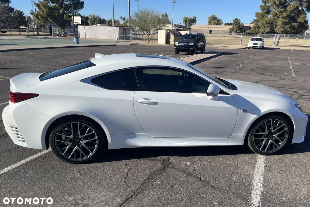 Lexus RC - 2
