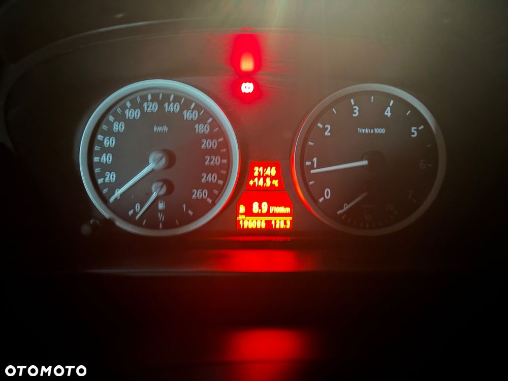 BMW Seria 5 520i - 16