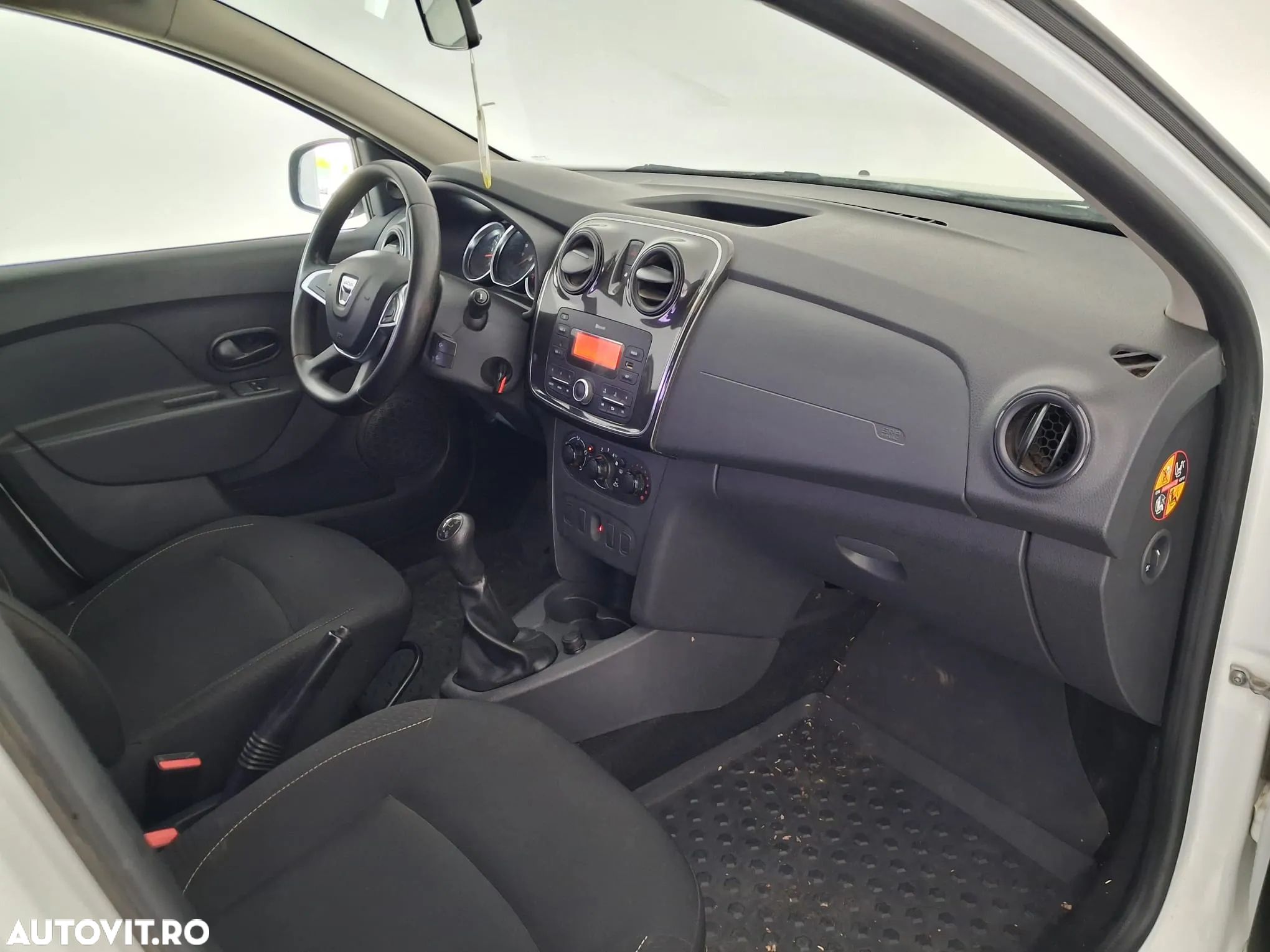 Dacia Logan 1.0 SCe SL PLUS - 14