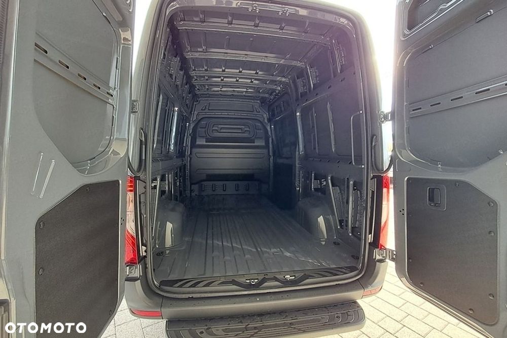 Mercedes-Benz Sprinter 317 CDI Standard PRO AUT 1.9 170KM - 8