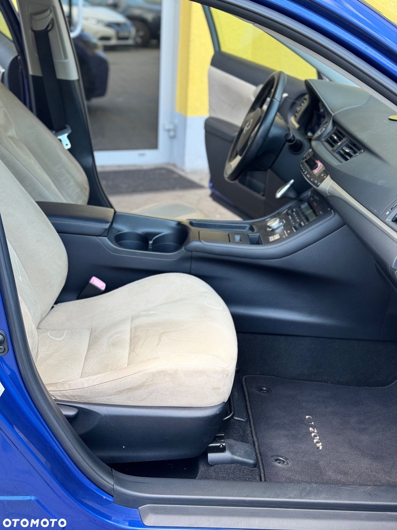 Lexus CT 200h Prestige - 14