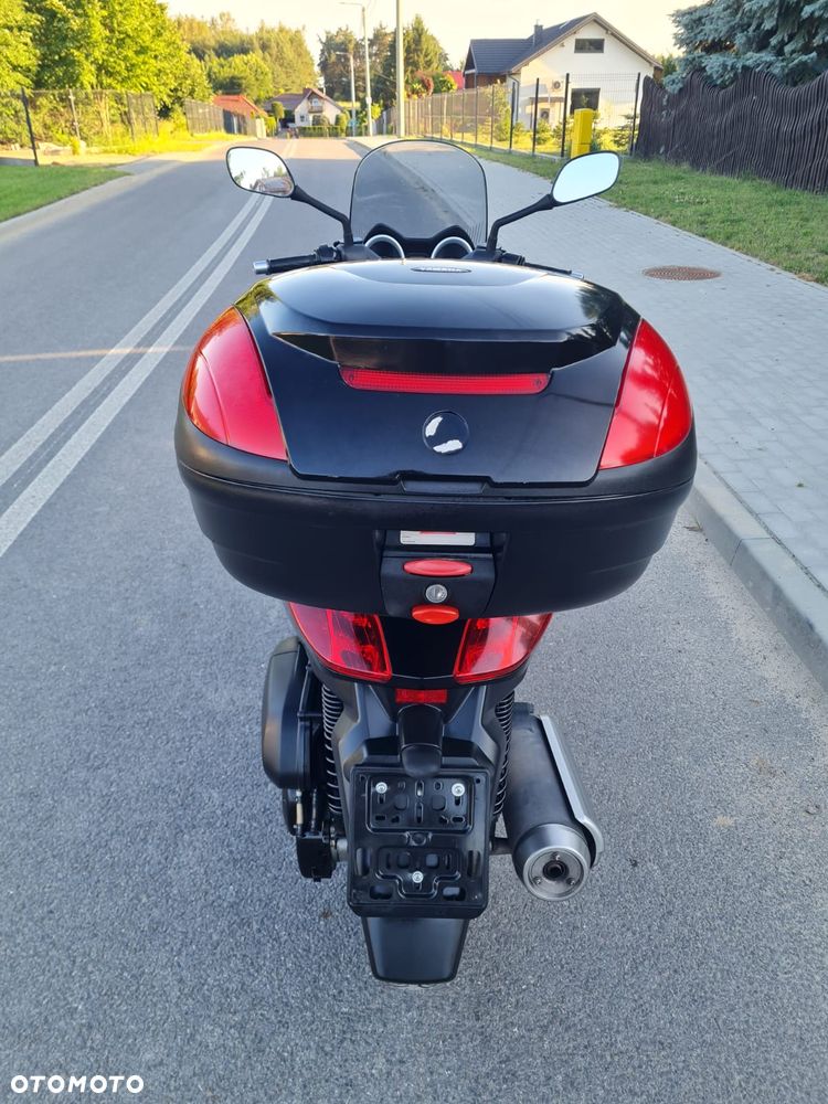 Yamaha X-max - 6