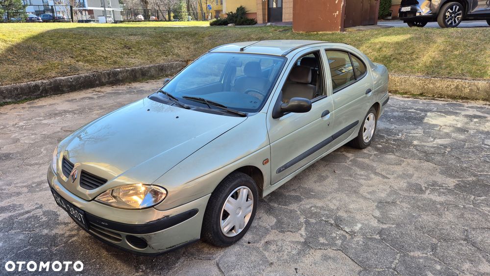 Renault Megane 1.4 RN 16V - 6