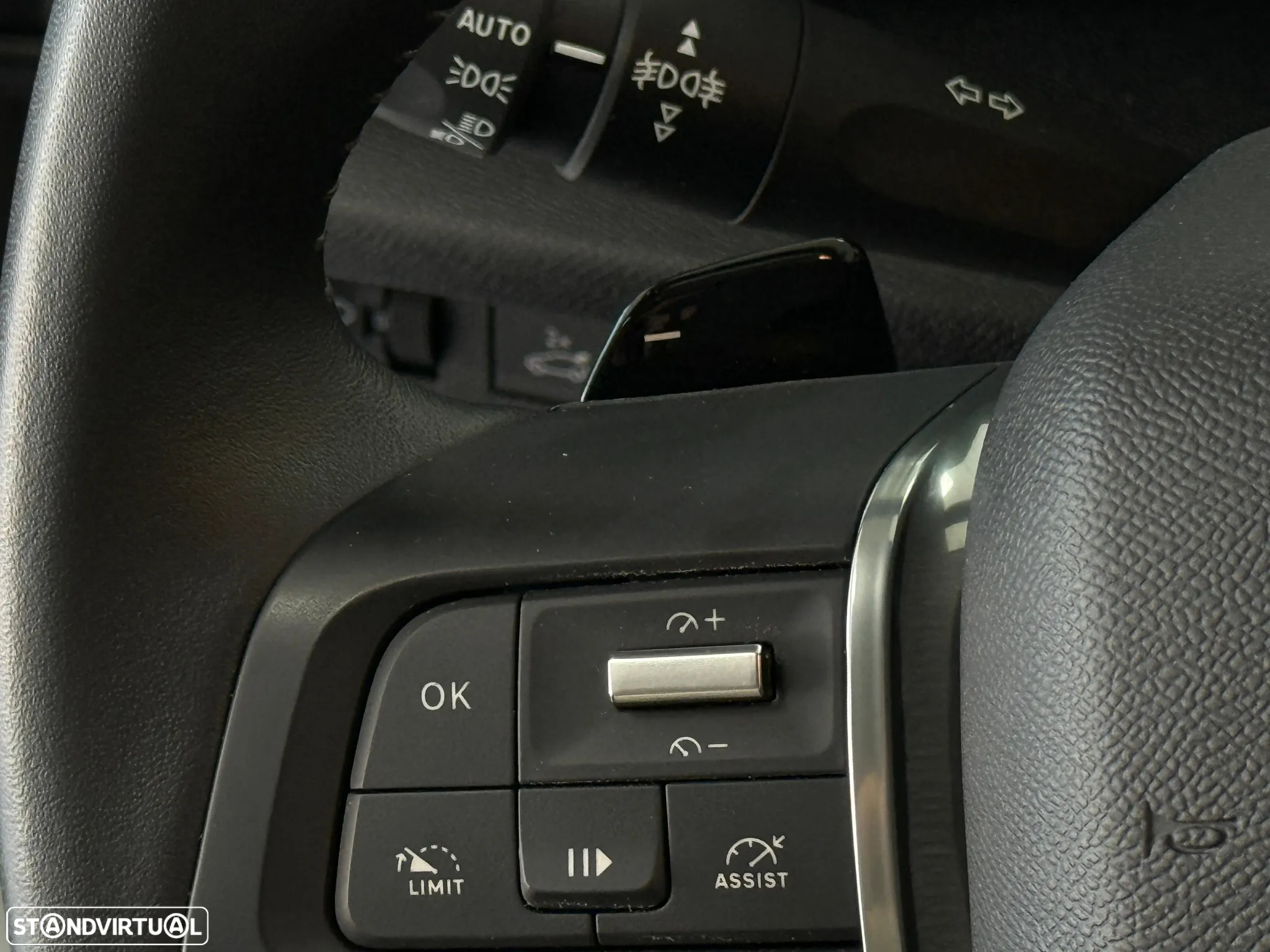 Citroën C4 X 1.2 PureTech Plus EAT8 - 39