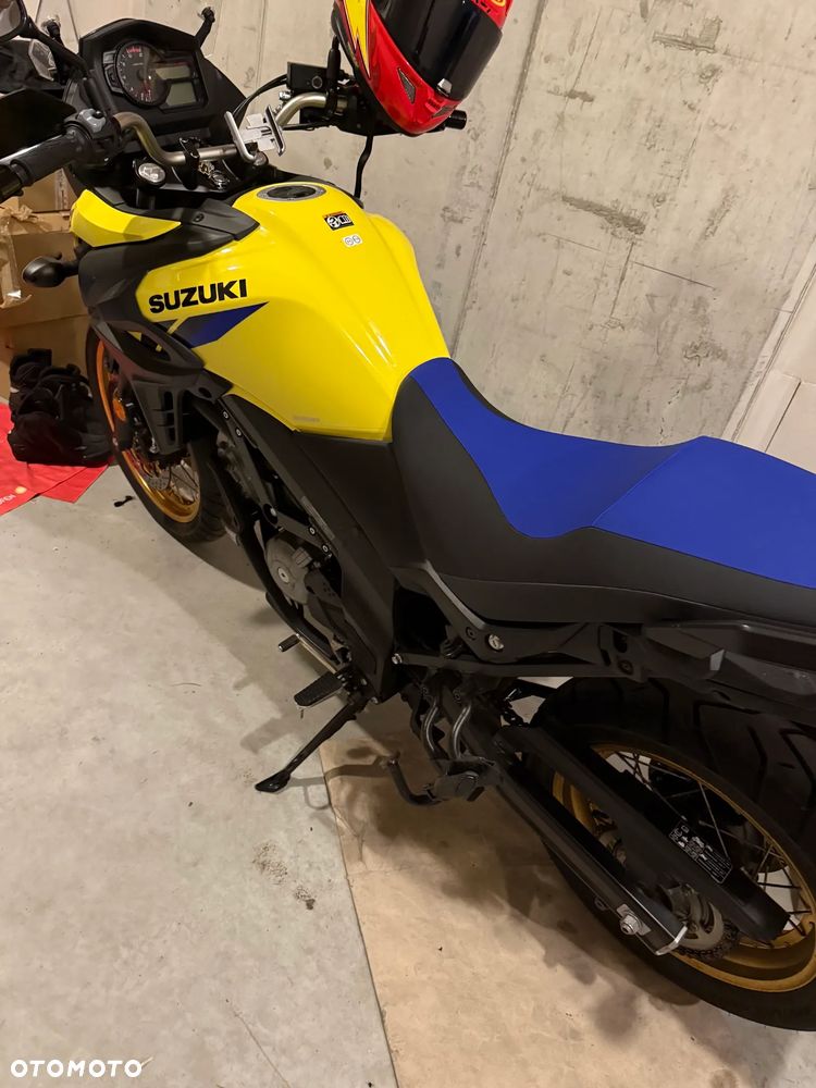 Suzuki V-STROM - 3