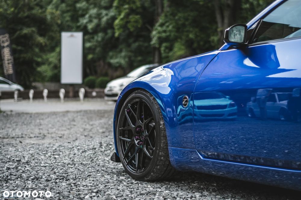 Nissan 350 Z Premium Pack - 9