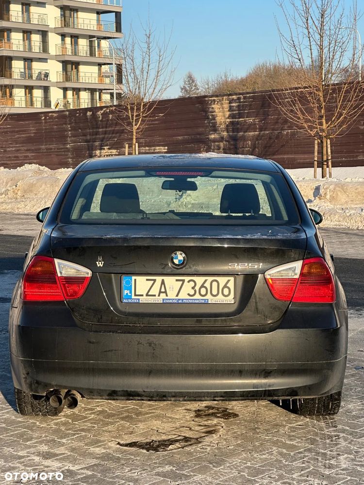 BMW Seria 3 325i - 6