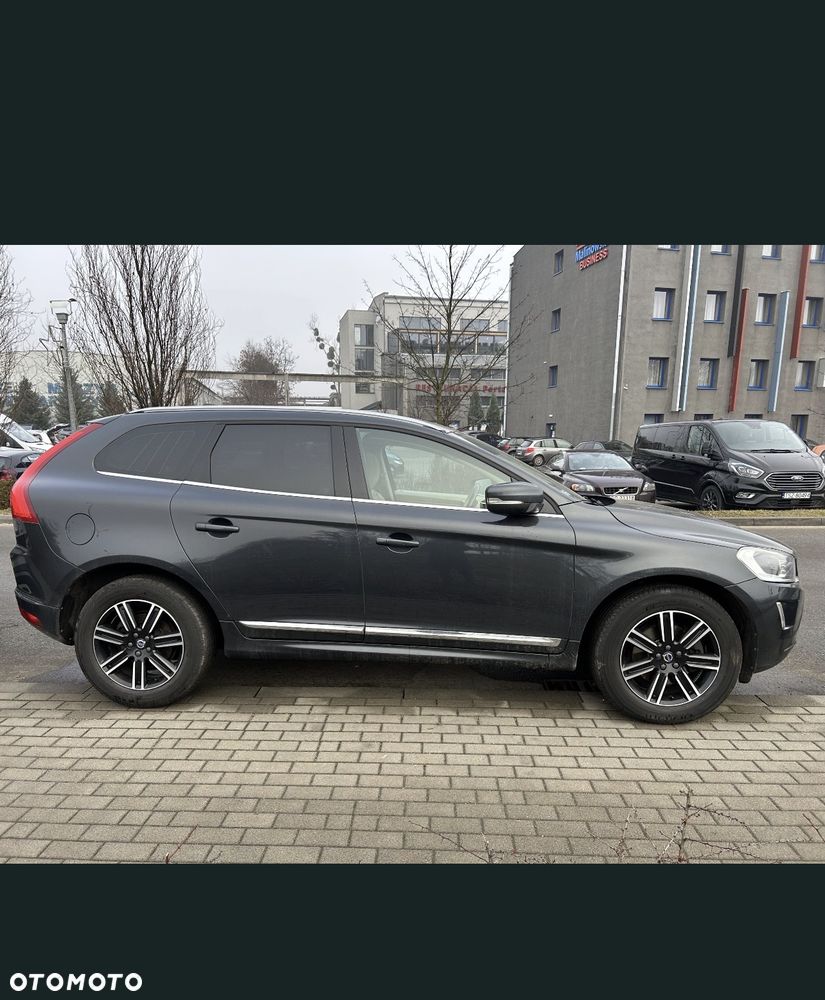 Volvo XC 60 D4 AWD Momentum - 1