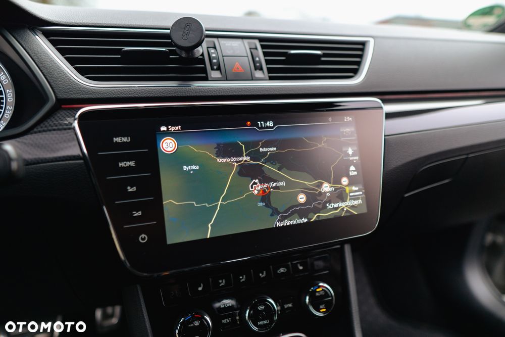 Skoda Superb 2.0 TDI 4x4 DSG SportLine - 26