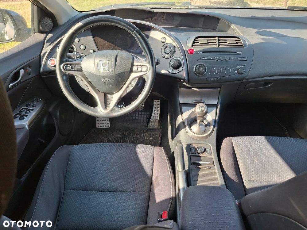 Honda Civic 1.8 Sport - 10