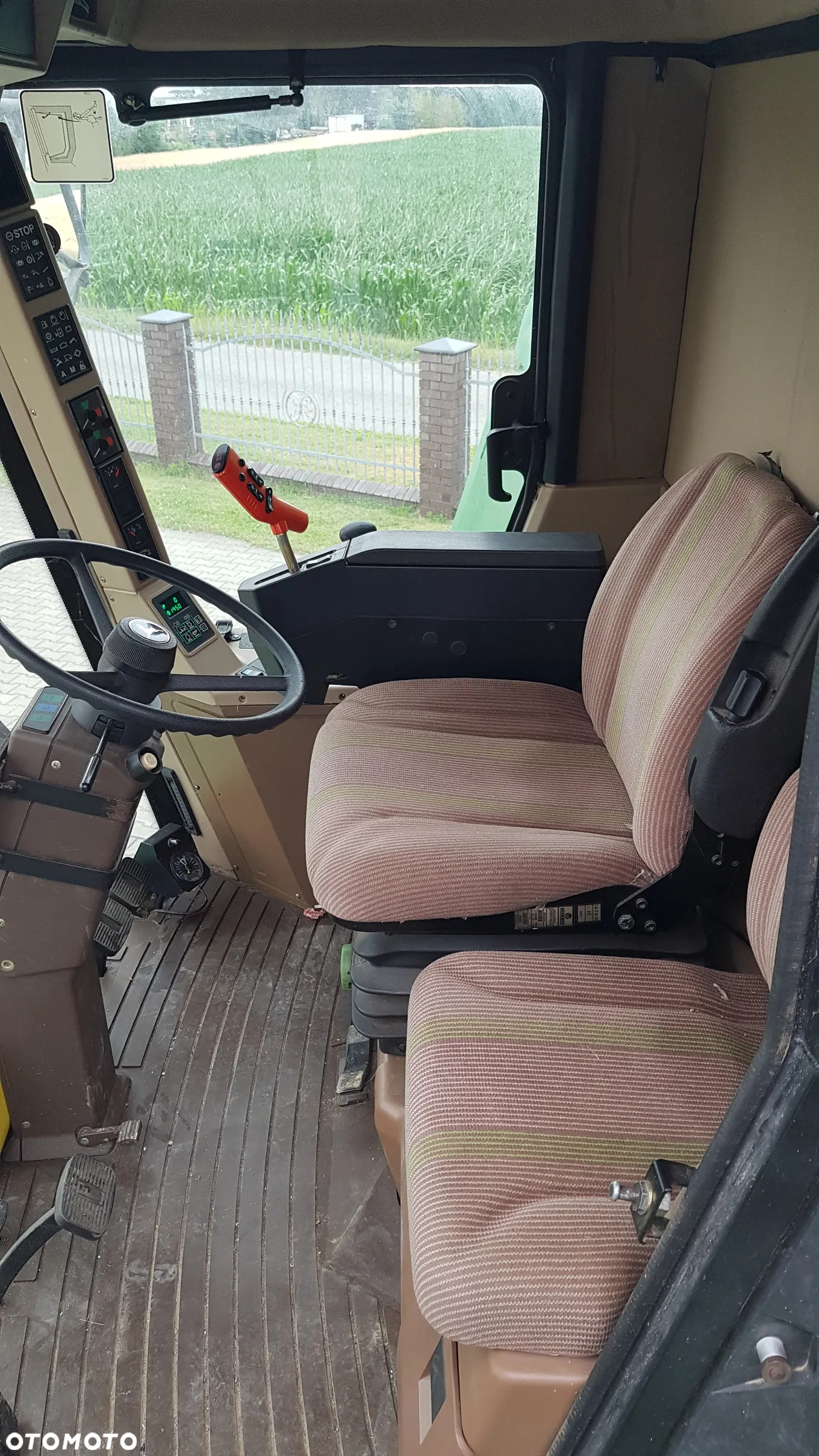 John Deere 2256 - 23