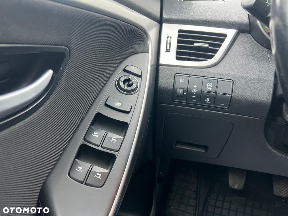 Hyundai i30 1.6 GDI Comfort - 12