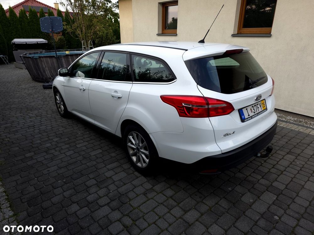 Ford Focus 2.0 TDCi Titanium ASS - 3