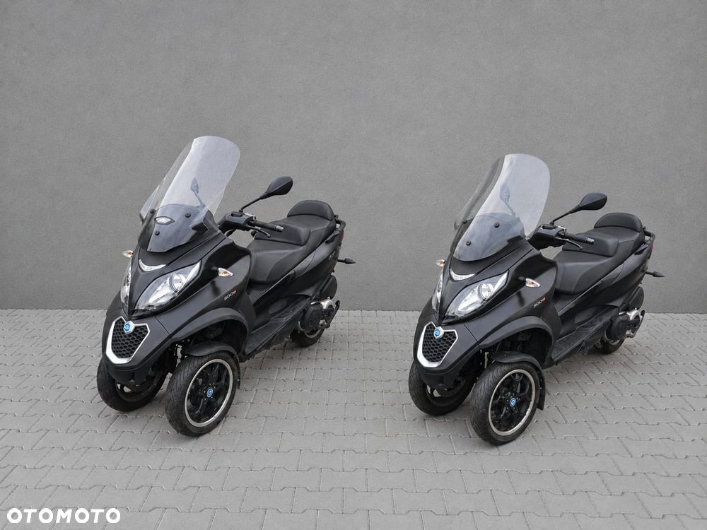 Piaggio MP-3 - 1
