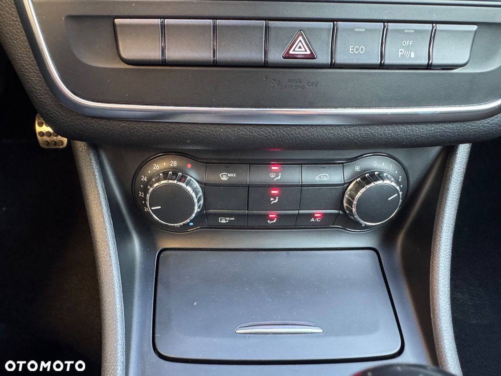 Mercedes-Benz CLA 180 - 29