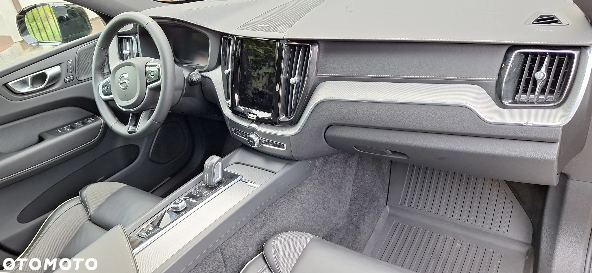 Volvo XC 60 B6 B AWD R-Design - 16