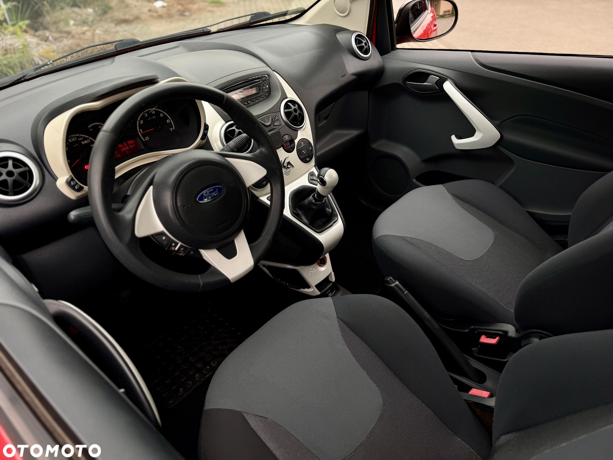 Ford KA 1.2 Titanium+ ASS EU6 - 10