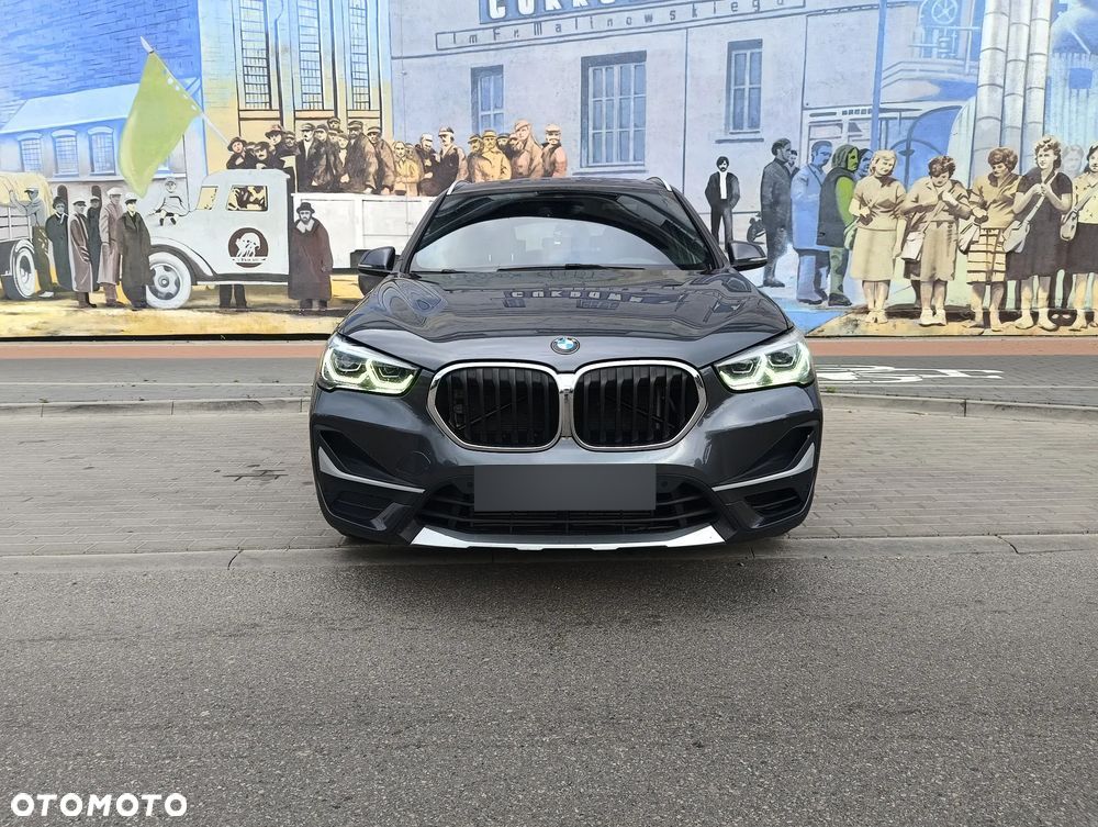 BMW X1 xDrive25i Sport Line - 7