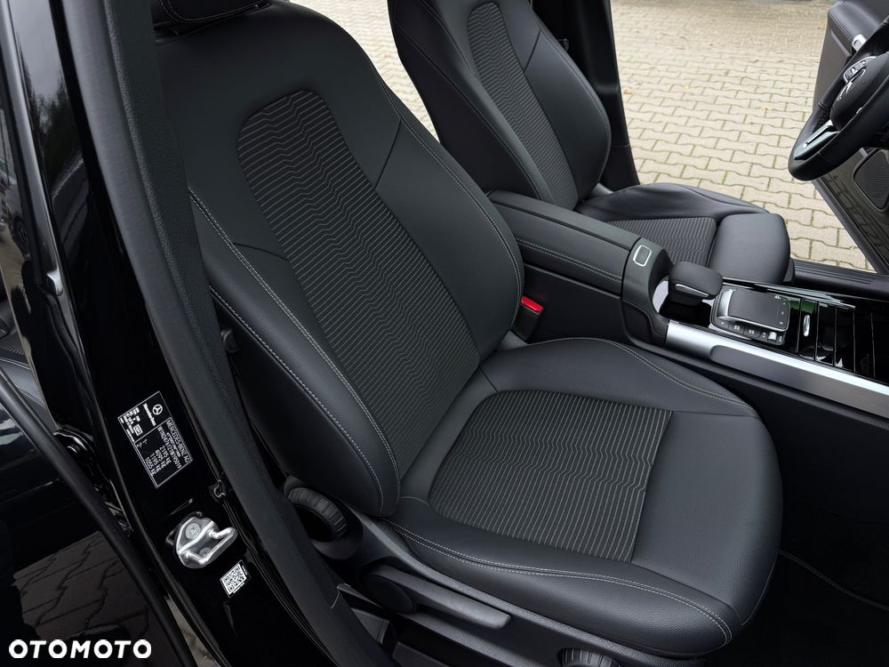 Mercedes-Benz GLB 200 d 8G-DCT - 28