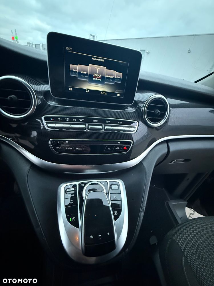 Mercedes-Benz Klasa V 220 d lang 4Matic 7G-TRONIC Exclusive Edition - 12