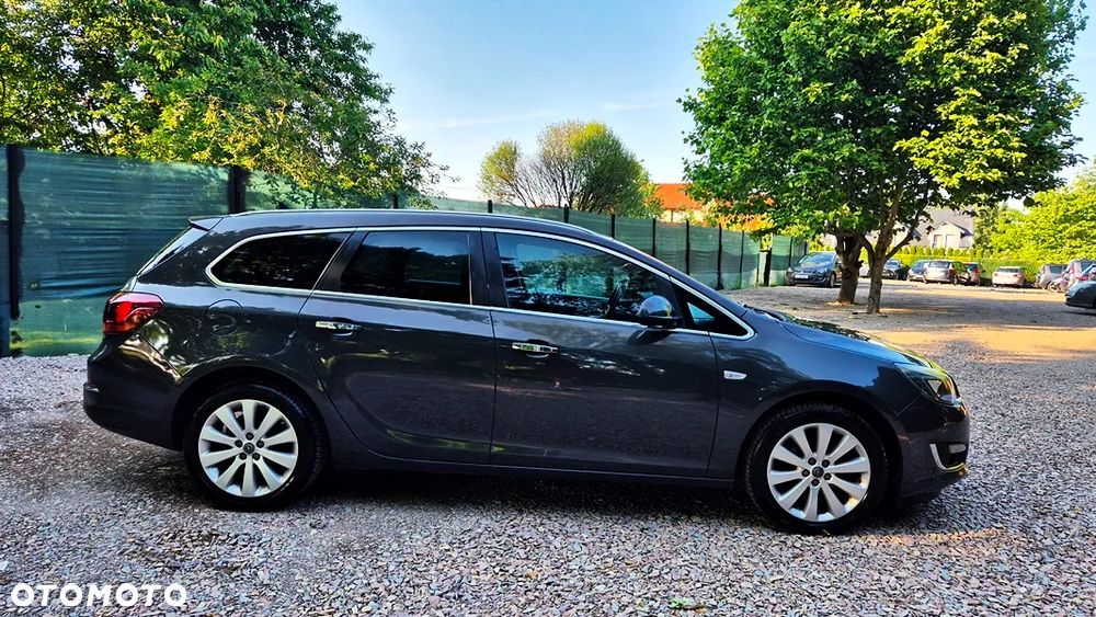 Opel Astra 1.4 Turbo Exklusiv - 11