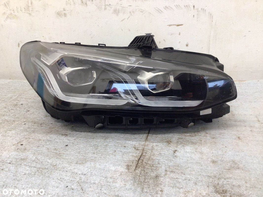 Lampa przednia prawa BMW 2  U06 Active Tourer Full led - 1