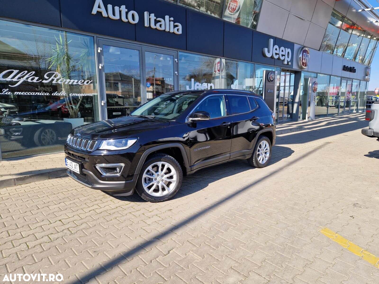 Jeep Compass - 1