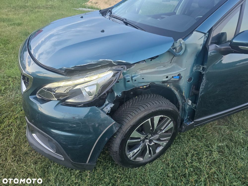 Peugeot 2008 1.5 BlueHDi Allure S&S - 2
