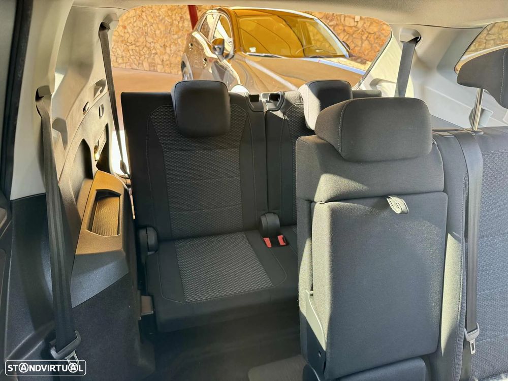 VW Tiguan Allspace 2.0 TDI Confortline DSG - 18