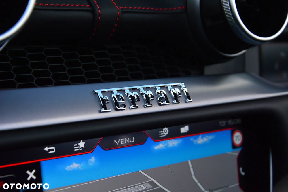 Ferrari Portofino M - 36