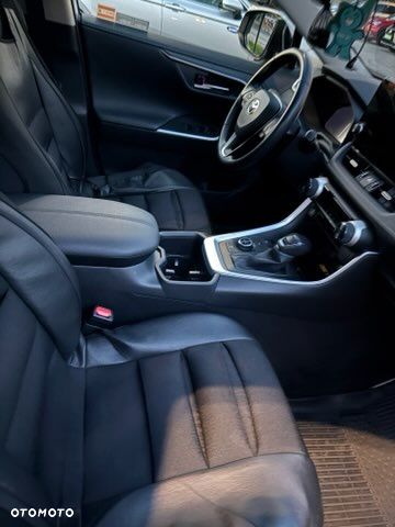 Toyota RAV4 - 22