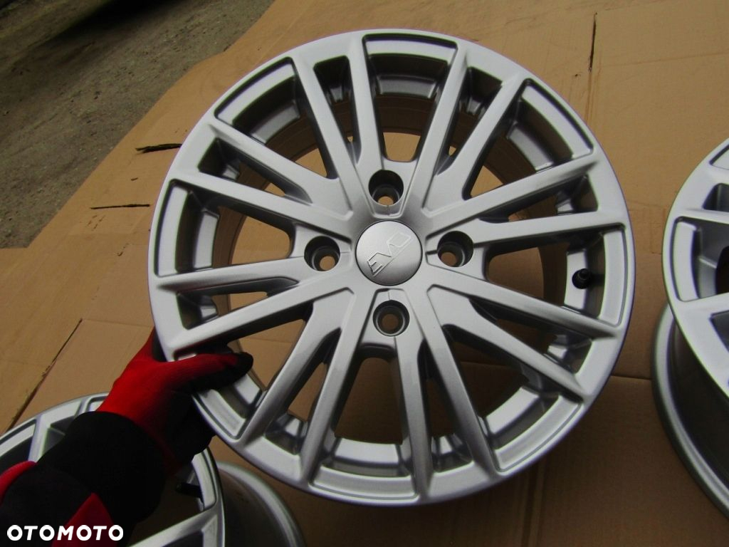 4x Felgi 15 Kia Carens Cerato Clarus Jojce / Hyundai Coupe Lantra Matrix - 15